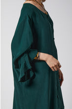 画像をギャラリービューアに読み込む, Darkgreen silk blouse