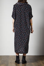 画像をギャラリービューアに読み込む, Flower × triangle dress