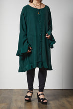 画像をギャラリービューアに読み込む, Darkgreen silk blouse
