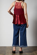 画像をギャラリービューアに読み込む, wine-red satin camisole
