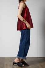 画像をギャラリービューアに読み込む, wine-red satin camisole
