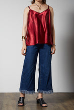 画像をギャラリービューアに読み込む, wine-red satin camisole

